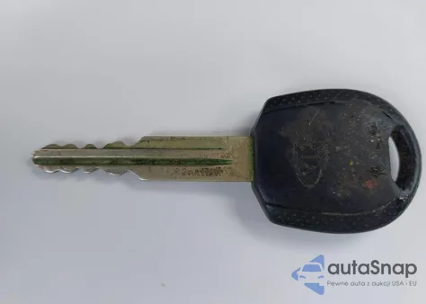 2004 Kia Optima Ex/Lx z USA, uszkodzony, nr VIN KNAGD126645308208